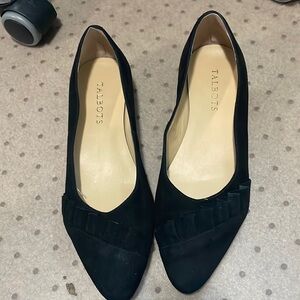 Like new pointy toed black flats